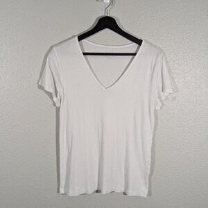 GAP Woman's XS Short Sleeve V-Neck T-Shirt
